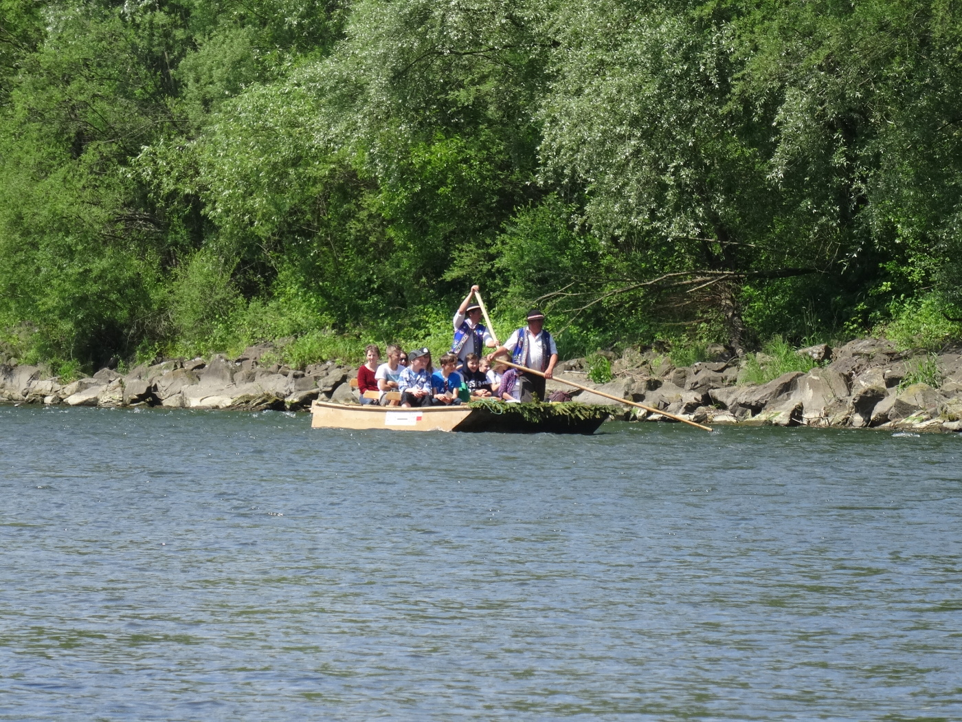 img00014.jpg