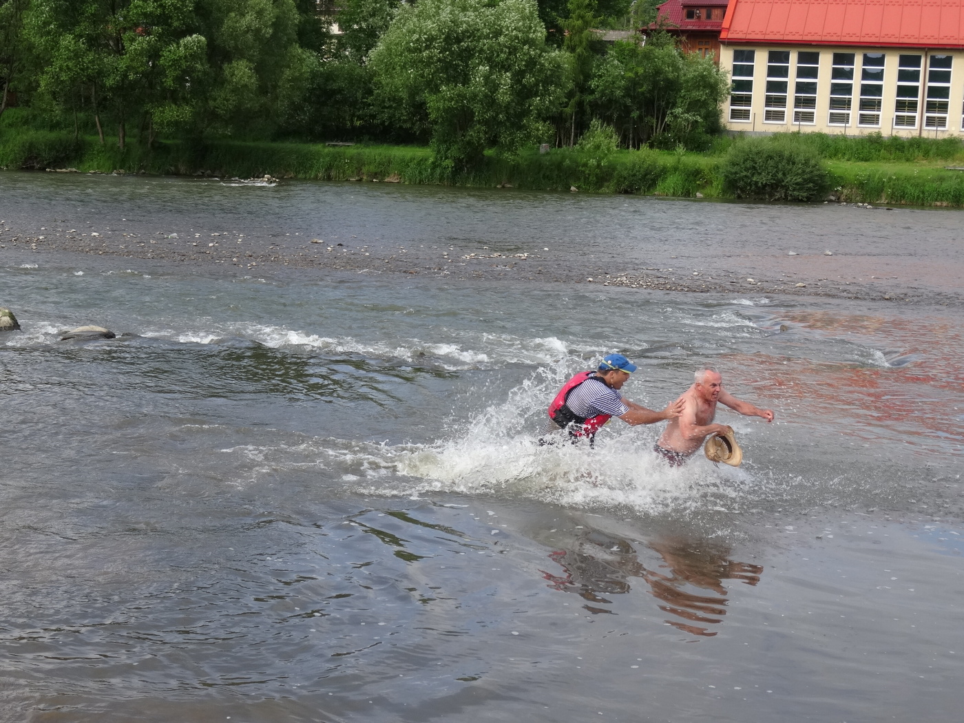 img00070.jpg