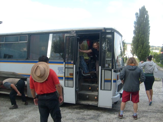 img00002.jpg