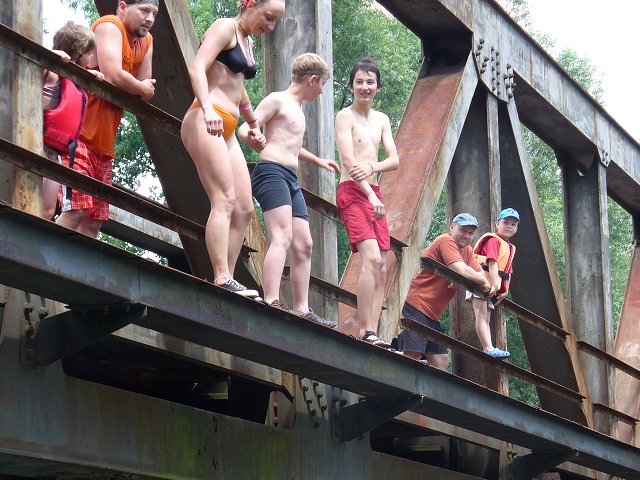 img00107.jpg
