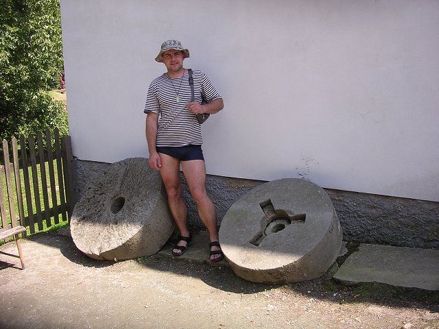 img00308.jpg