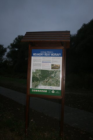 img00104.jpg