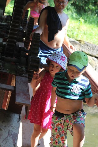 img00285.jpg