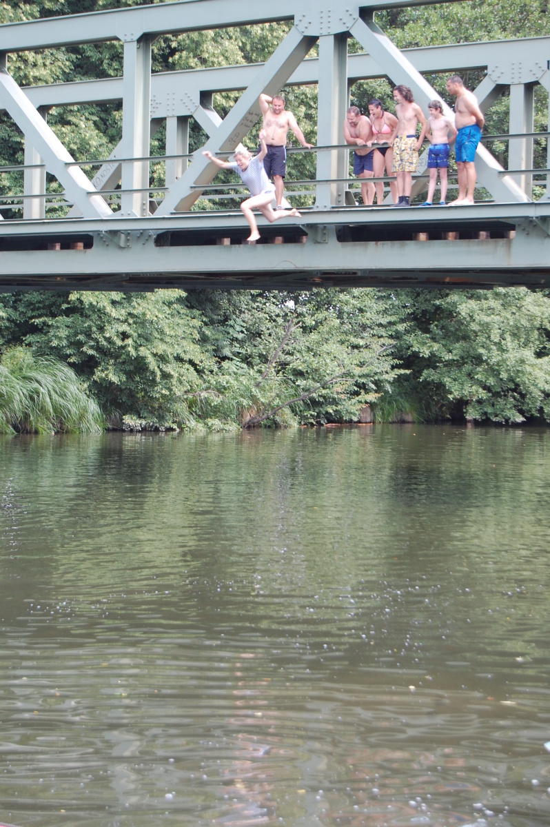 img00109.jpg