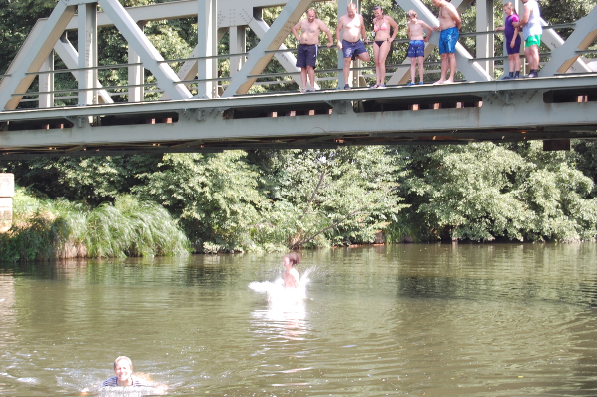 img00111.jpg