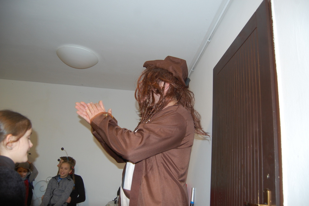 img00070.jpg