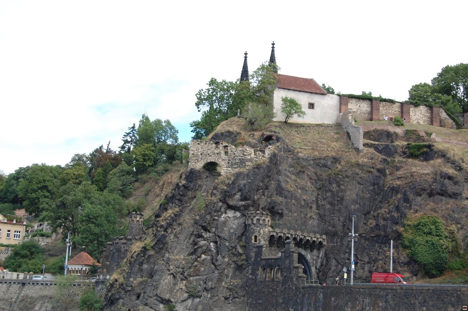 img00015.jpg